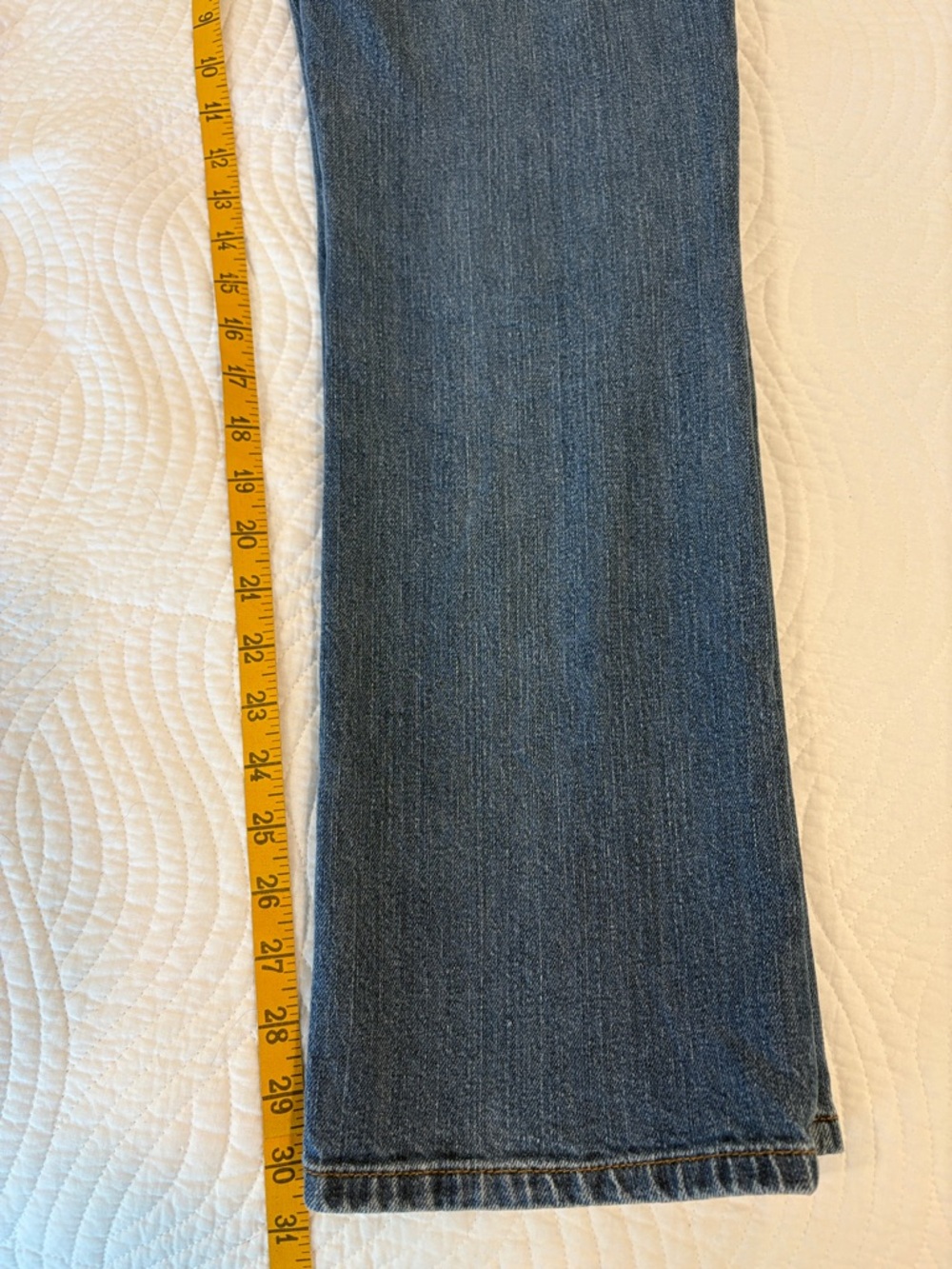 Vintage Lauren Ralph Lauren Women's Straight Leg Jeans in Medium Blue - Picture 7 of 8